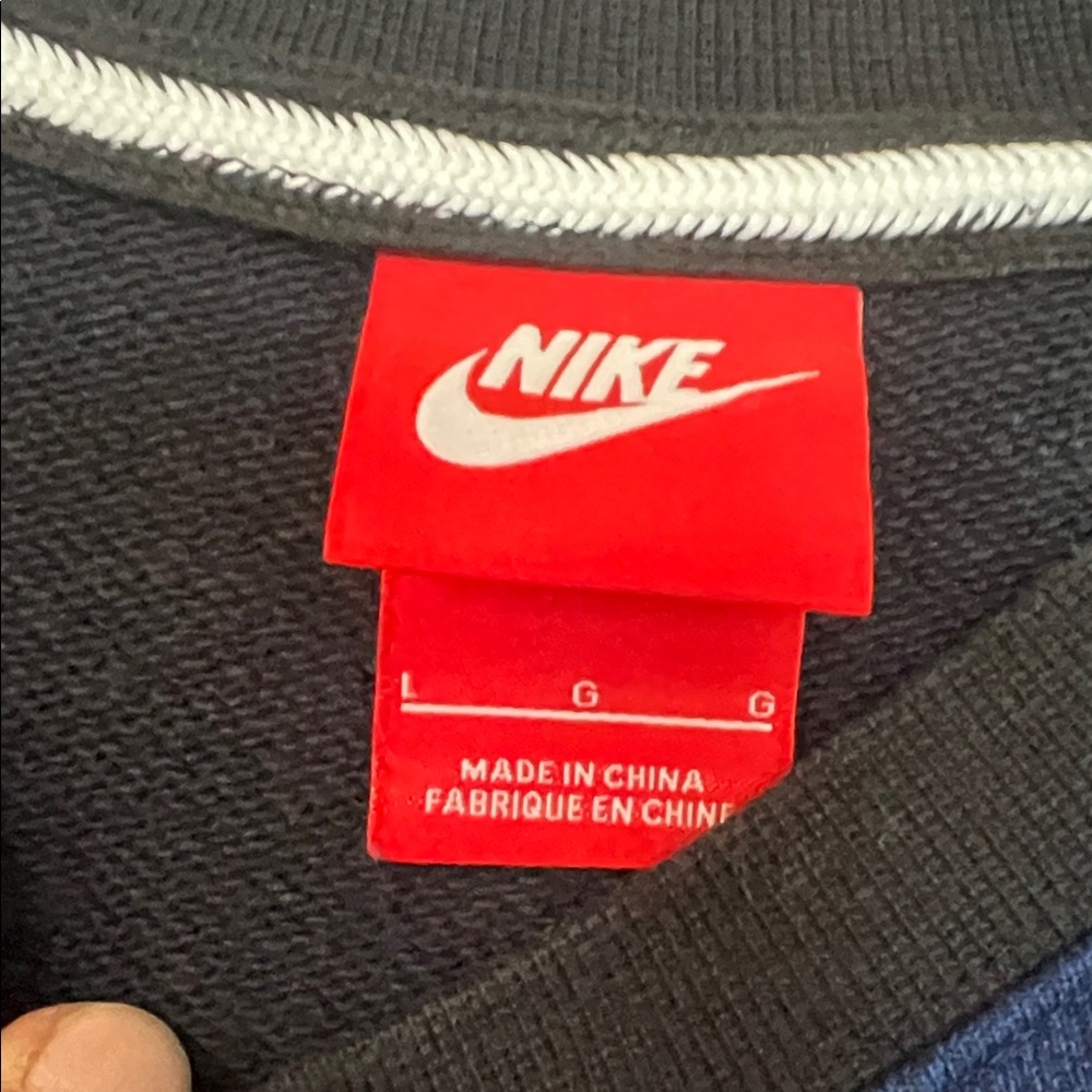 Nike Women's Navy and Black Crewneck Sweater - Picture 2 of 5